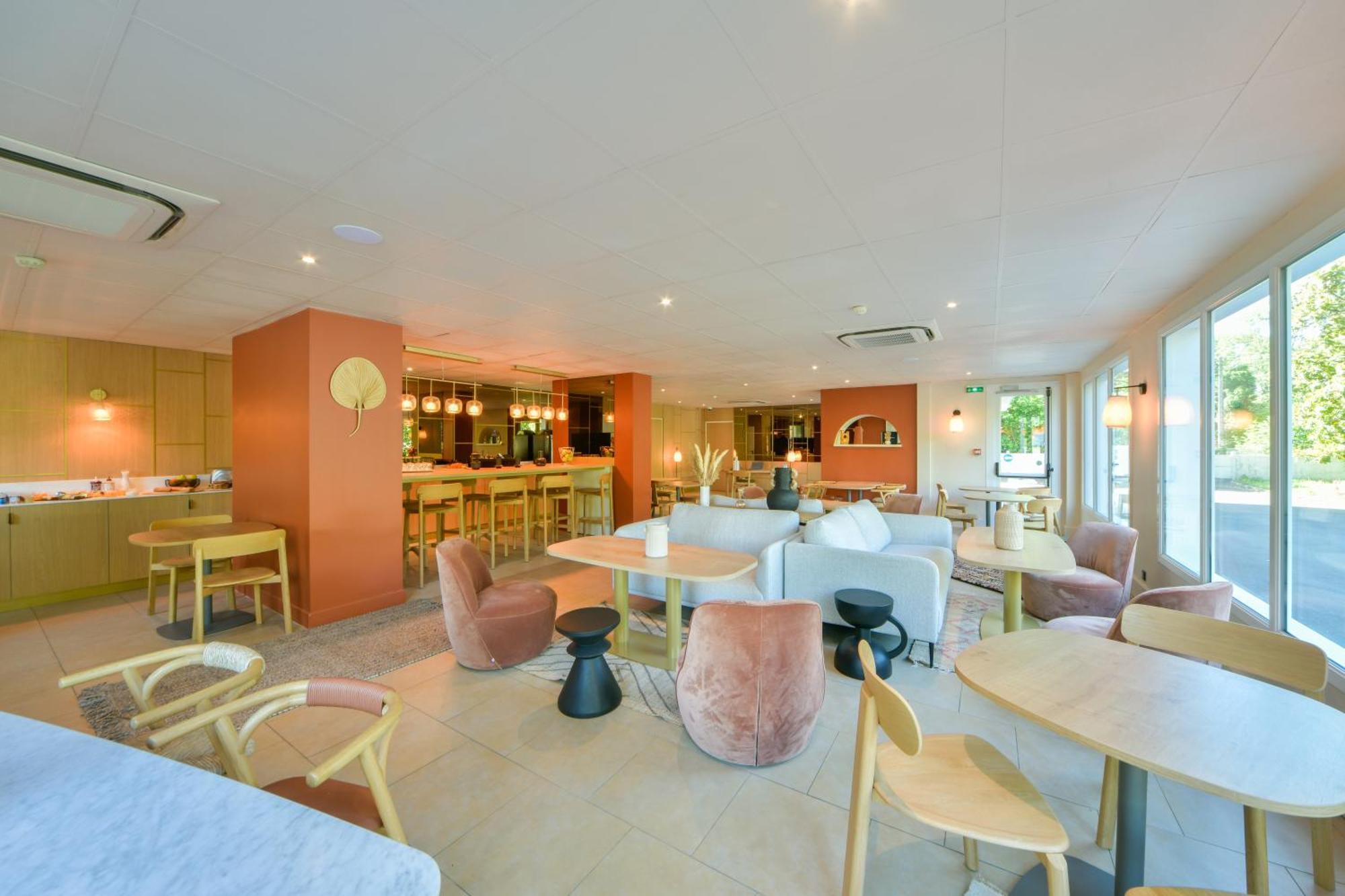 Bhoma Bourges - Hotel & Restaurant Exteriör bild